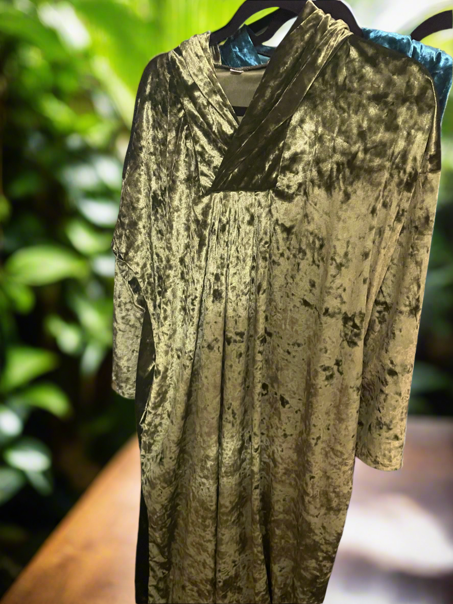 Rema soft velvet hooded with pockets stretchy maxi dress